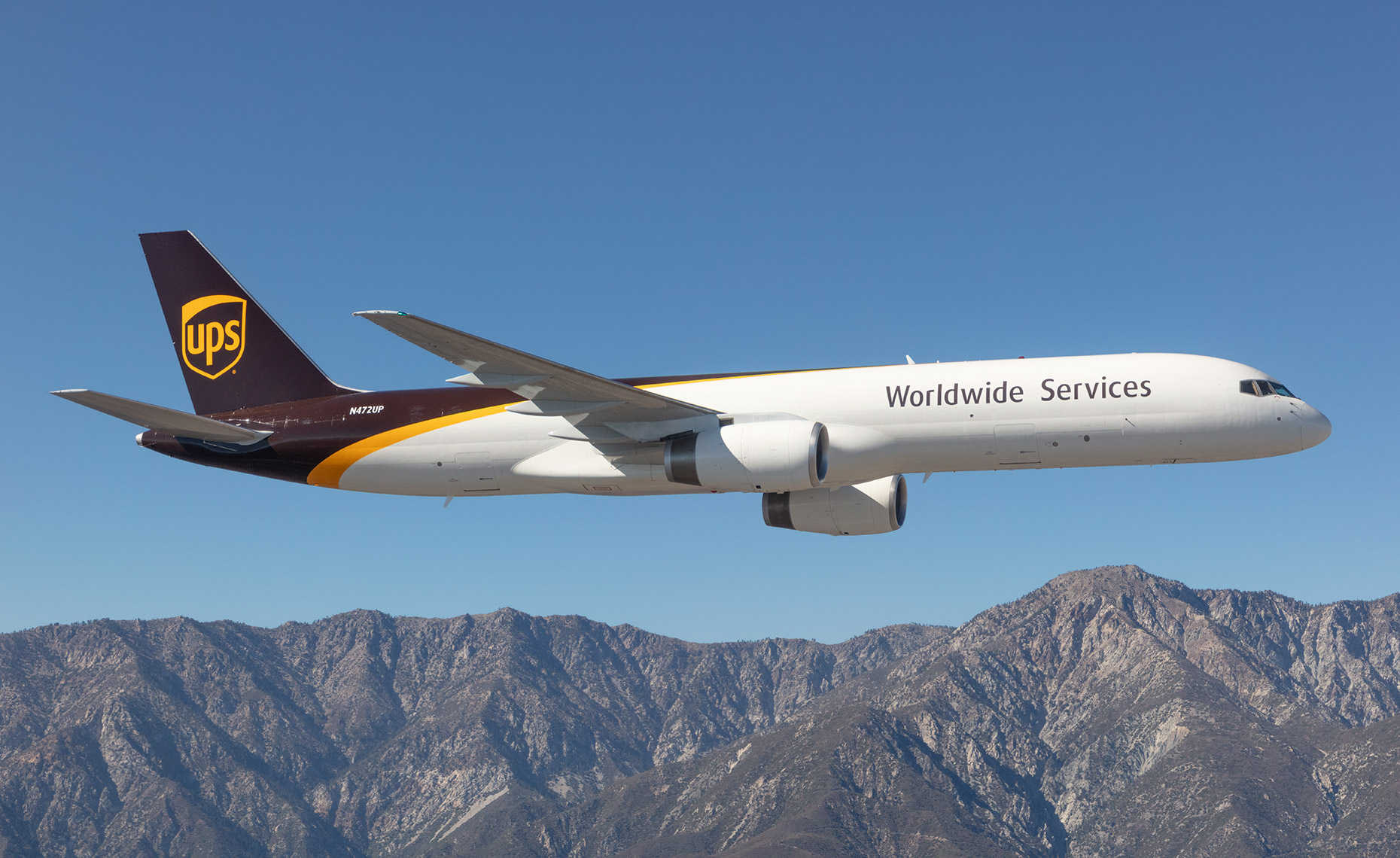 Midnight Shutdown at 37,000 Feet: UPS 757 Diverts to Atlanta After Engine Failure