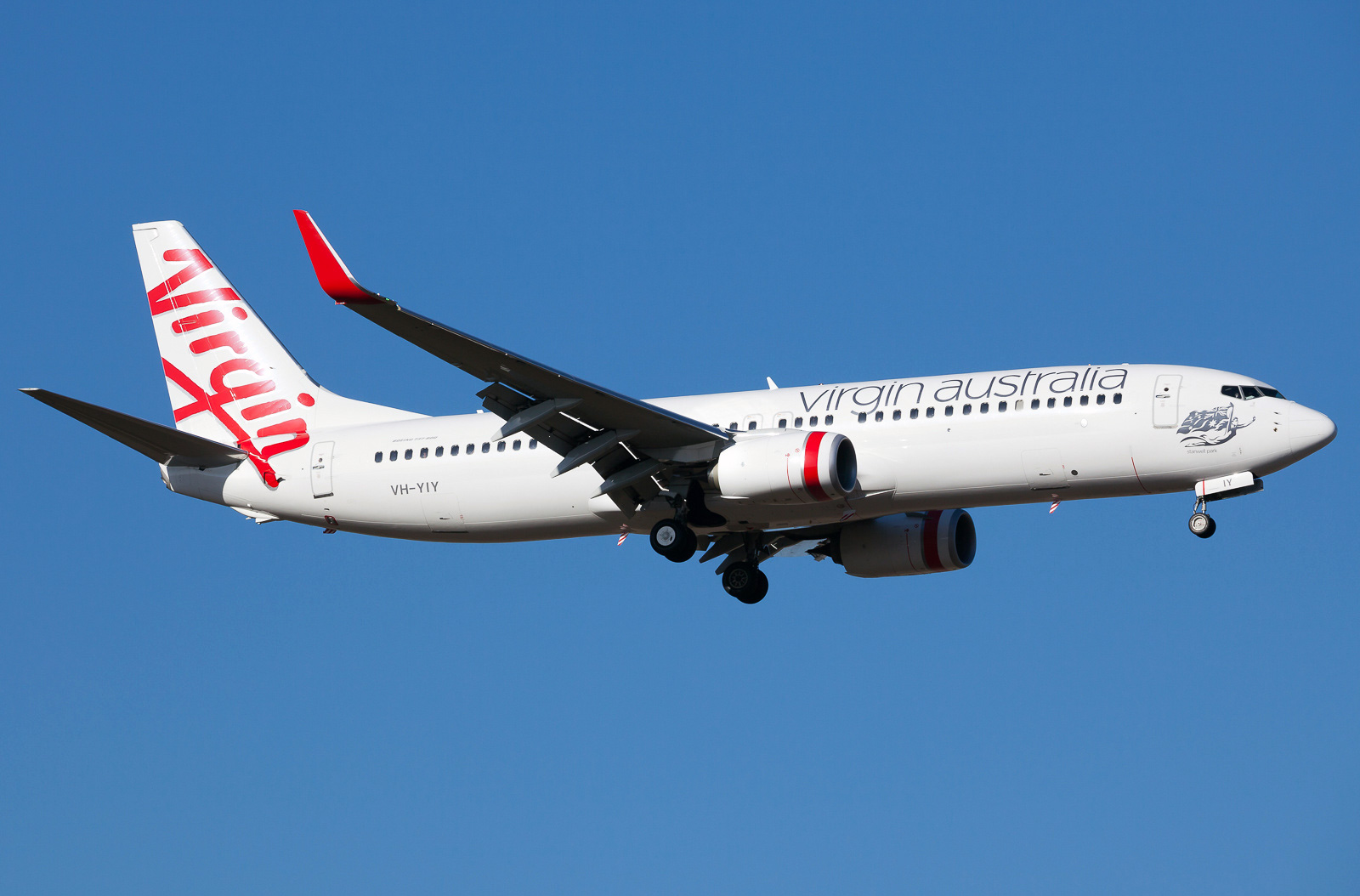 Fast and Firm into Hobart: Virgin Australia Jet Lands Safely After Flap Issue Triggers Go-Around