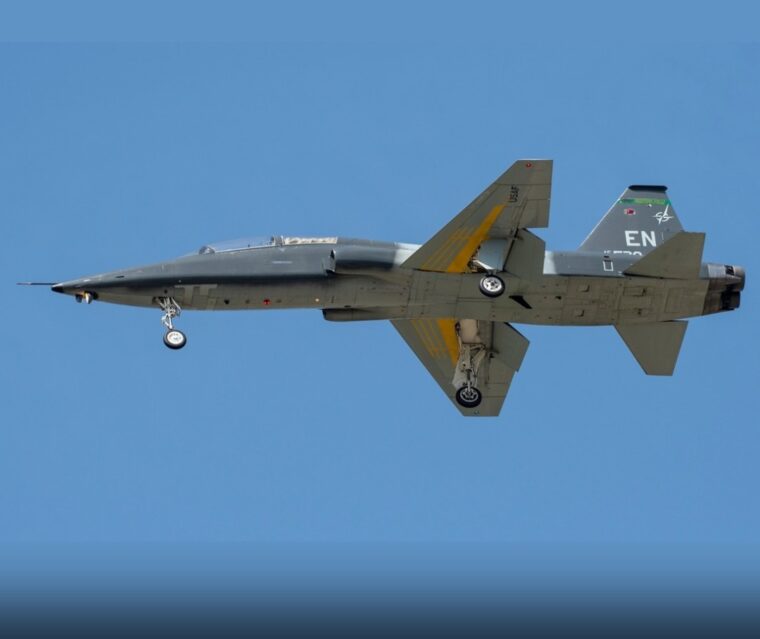 Us Air Force Grounds T-38 Talon Fleet After Air Accident In Mississippi In Which A Japanese Trainee Pilot Broke His Leg