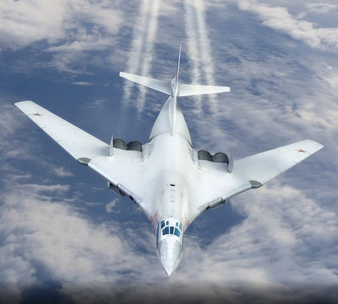 The World’s Most Powerful Bomber Isn’t the B-2 or B-52, It’s Russia’s Tu-160 – No Stealth, but It Is Largest, Fastest, and Most Powerful Operational Bomber Ever
