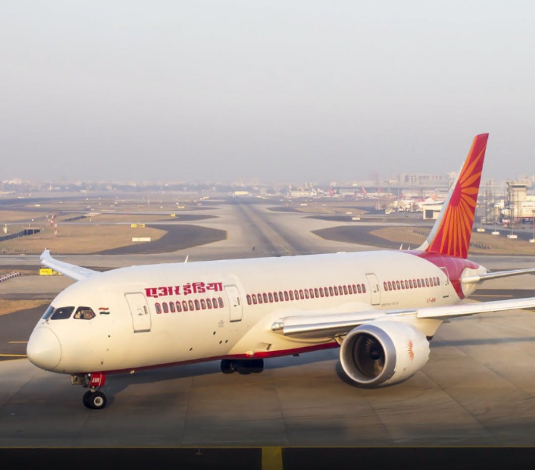 Air India Begins Boeing 787 Dreamliner Upgrades After FAA Flags Door Handle Safety Issue
